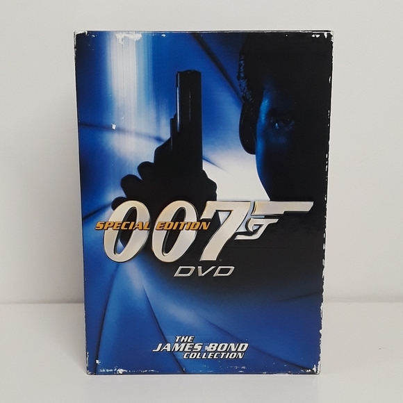 The James Bond 007 DVD Special Edition Collection (8 DVDS) - Picture 15 of 16